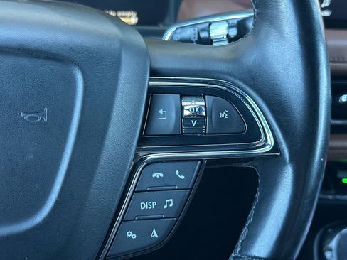 Used 2022 Lincoln Nautilus Reserve image 27