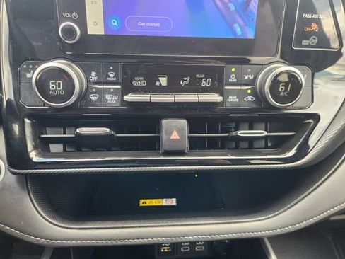 Certified 2024 Toyota Highlander XSE FWD image 18