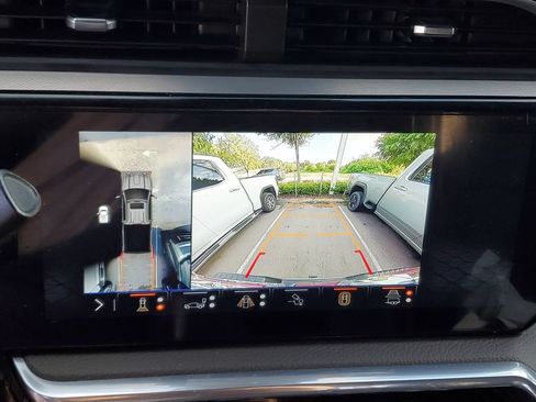 Used 2024 GMC Sierra 3500 Denali w/ Denali Reserve Package AWD/4WD image 22