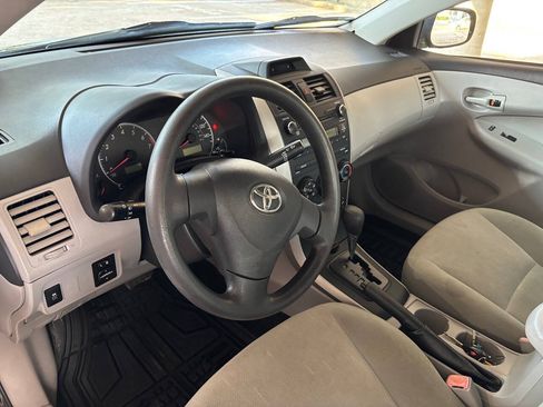 Used 2013 Toyota Corolla L FWD image 15