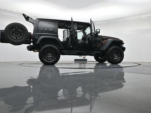 Used 2022 Jeep Wrangler Unlimited Rubicon w/ Xtreme Recon 35" Tire Package AWD/4WD image 58