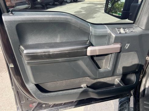 Used 2019 Ford F150 XLT w/ Equipment Group 302A Luxury AWD/4WD image 16