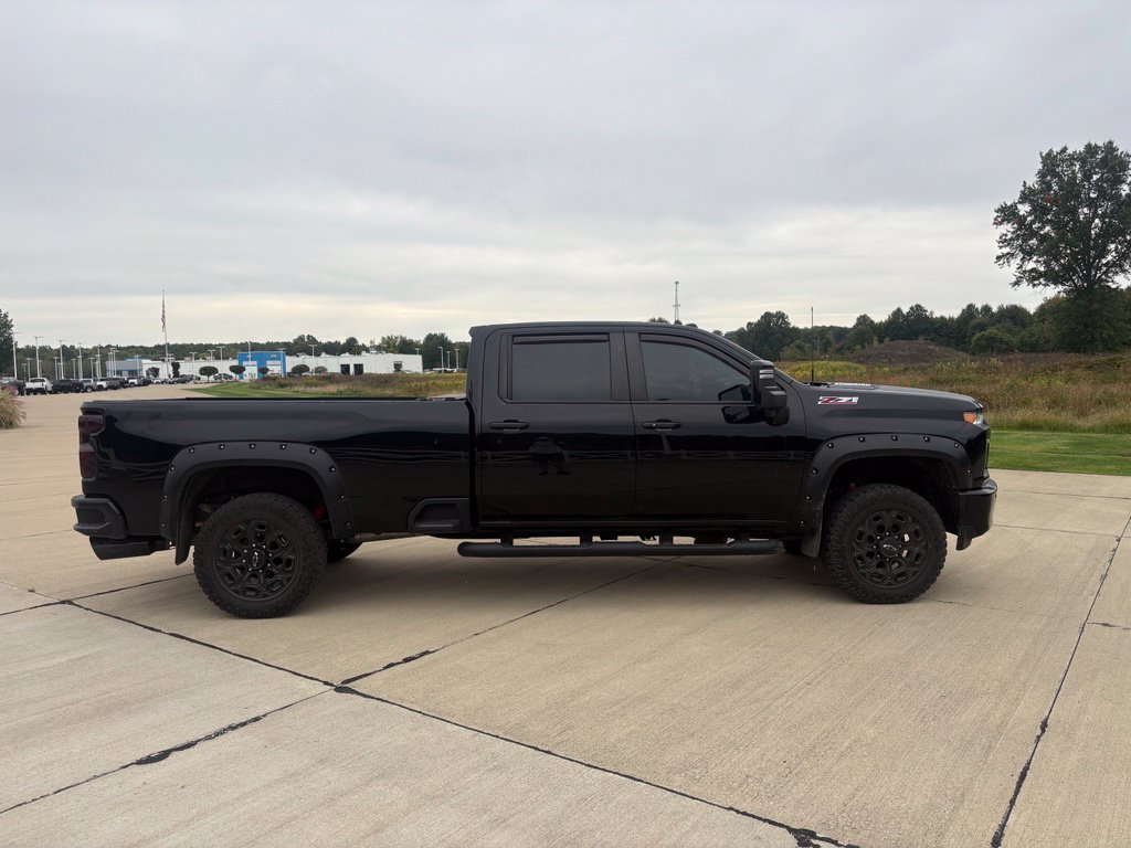 Used 2021 Chevrolet Silverado 3500 LTZ w/ LTZ Plus Package AWD/4WD image 7