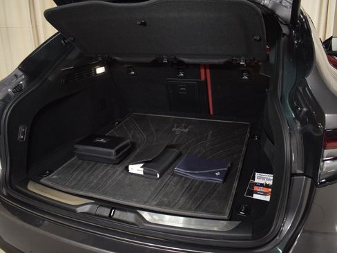 Used 2022 Maserati Levante Modena image 41