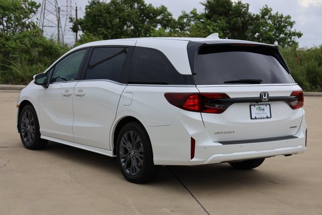 New 2026 Honda Odyssey Touring image 6
