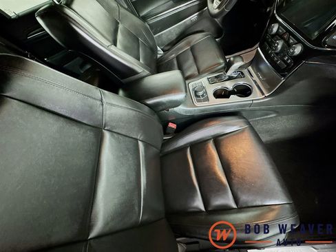 Used 2022 Jeep Grand Cherokee Limited AWD/4WD image 36