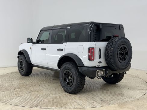 New 2025 Ford Bronco Badlands w/ Sasquatch Package image 3