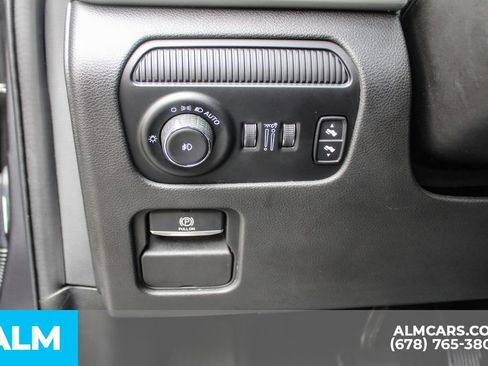 Used 2022 Jeep Wagoneer Series II w/ Premium Group I AWD/4WD image 32