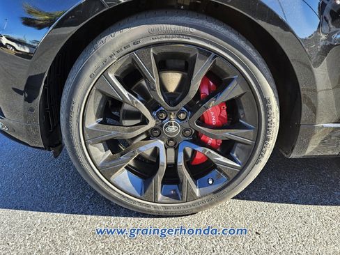 Used 2019 Land Rover Range Rover Sport HST image 9