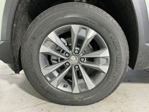 New 2026 Chevrolet Equinox LT w/ LPO, Floor Liner Package image 20