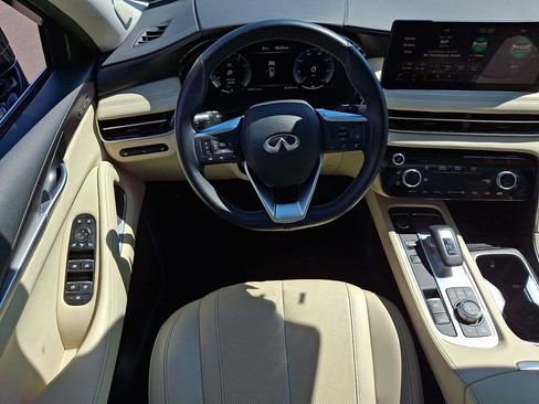 Used 2022 INFINITI QX60 Sensory w/ Vision Package AWD/4WD image 11