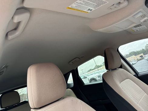 Used 2021 Ford Escape SE w/ Convenience Package image 21