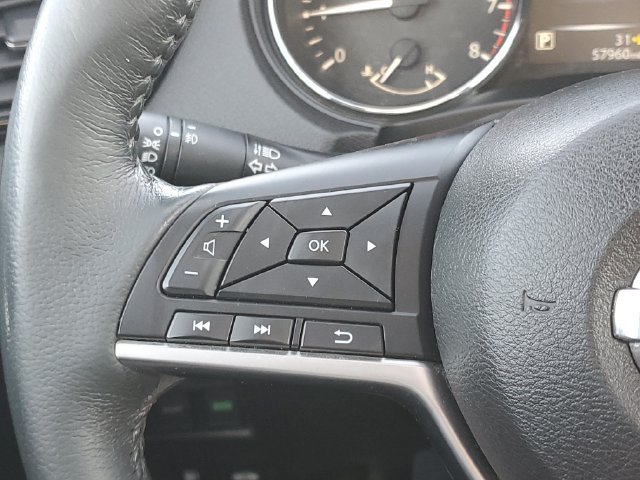 Used 2017 Nissan Rogue SL AWD/4WD image 22