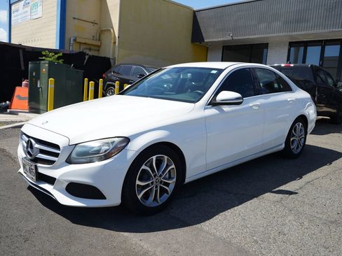 Used 2017 Mercedes-Benz C 300 Sedan image 5