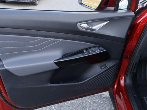 Certified 2024 Volkswagen ID.4 Pro S image 11