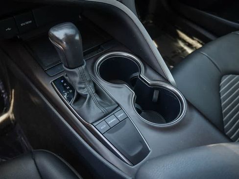 Used 2024 Toyota Camry SE FWD image 19