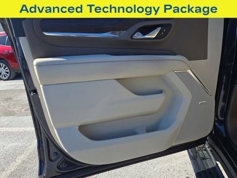 Used 2023 GMC Yukon XL Denali w/ Advanced Technology Package image 6