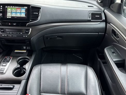 Used 2022 Honda Passport TrailSport image 30