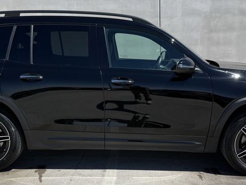 Used 2024 Mercedes-Benz GLB 250 4MATIC image 3