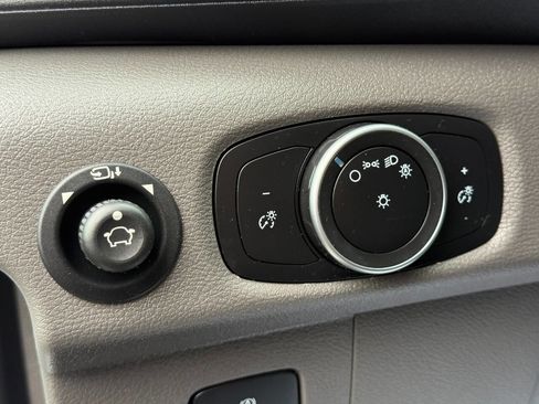 Used 2021 Ford Transit 250 Low Roof AWD image 15