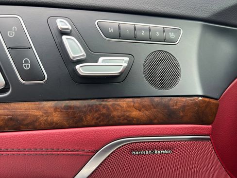 Used 2019 Mercedes-Benz SL 550 image 25