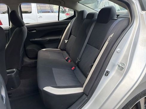 Used 2021 Nissan Versa SV FWD image 8