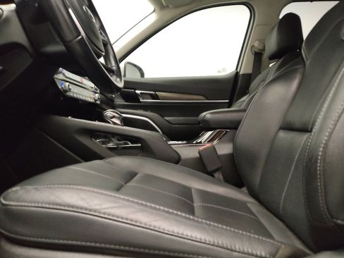 Used 2020 Kia Telluride EX FWD image 17