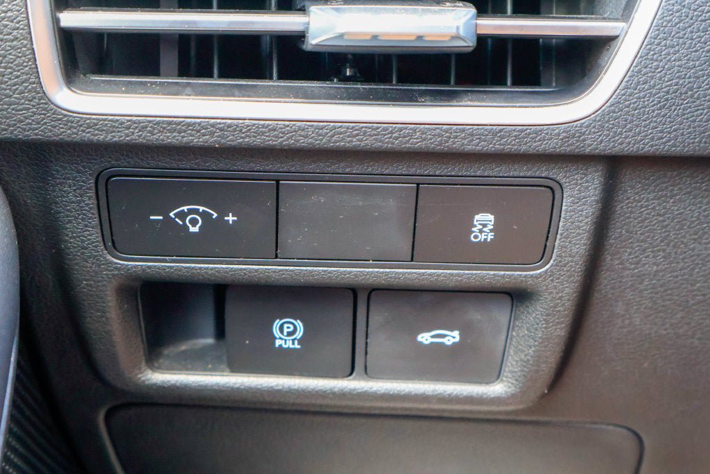 Used 2024 Hyundai Sonata SEL FWD image 17
