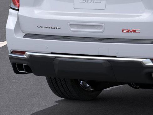 New 2026 GMC Yukon XL Denali w/ Denali Reserve Package image 38