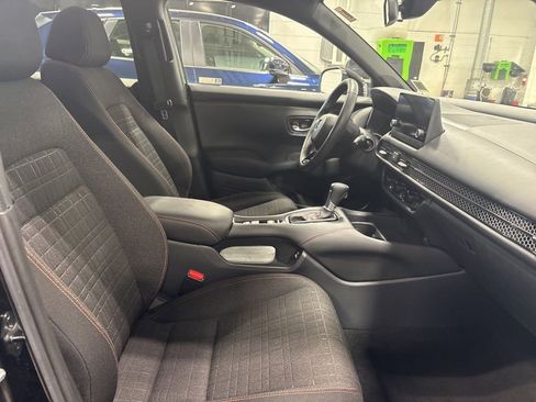Used 2023 Honda HR-V Sport image 10