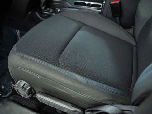 Used 2023 Jeep Wrangler Unlimited image 40