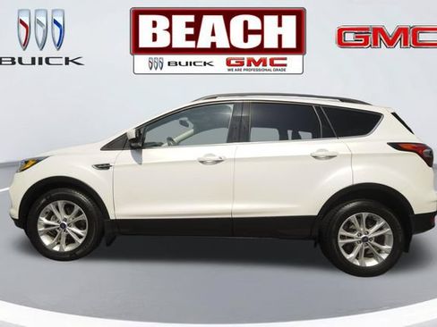 Used 2018 Ford Escape SE FWD image 6