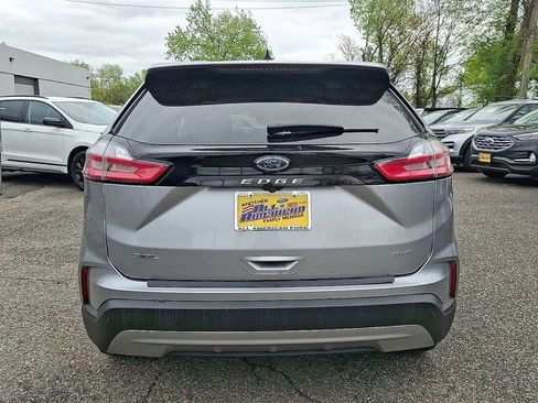 Certified 2021 Ford Edge SEL w/ Convenience Package AWD/4WD image 4