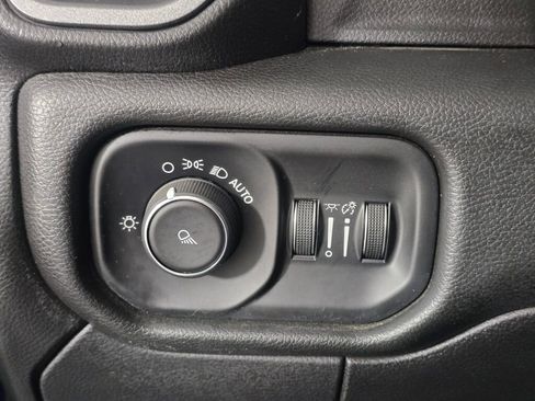 Used 2020 RAM 3500 Tradesman w/ Towing Technology Group image 25