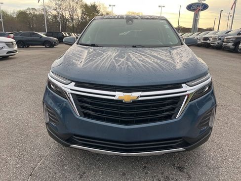 Used 2024 Chevrolet Equinox LT image 2