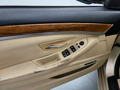 Used 2011 BMW 535i xDrive Sedan image 19