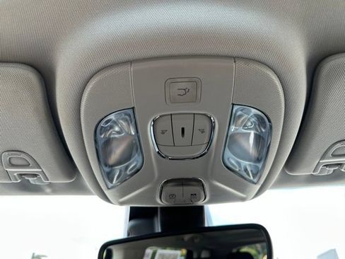 Used 2022 Jeep Compass Limited w/ Elite Group AWD/4WD image 37