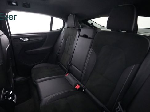 Used 2023 Volvo C40 P8 Recharge Ultimate image 24