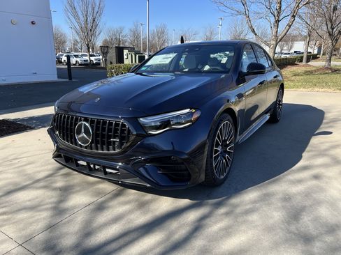 New 2026 Mercedes-Benz E 53 AMG e 4MATIC Sedan image 5