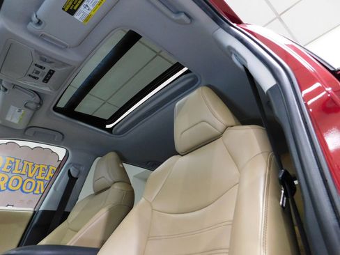 Used 2020 Toyota RAV4 Limited w/ Carpet Mat Package image 38