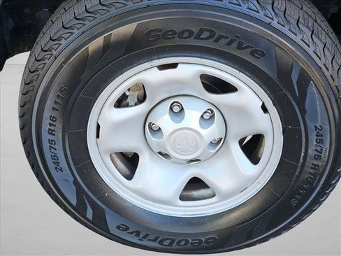 Used 2020 Toyota Tacoma SR AWD/4WD image 22