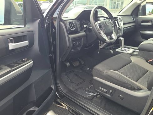 Used 2016 Toyota Tundra SR5 w/ TRD Off Road Package AWD/4WD image 9