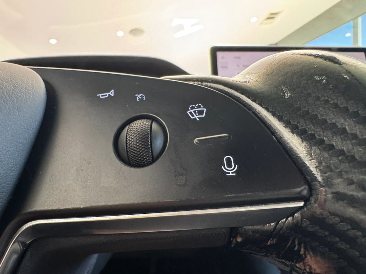 Used 2022 Tesla Model X AWD/4WD image 43