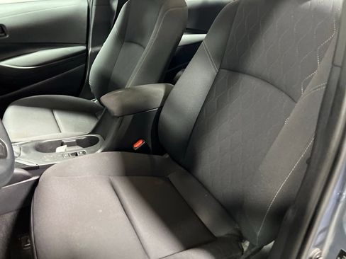 Used 2025 Toyota Corolla LE w/ Convenience Package FWD image 20