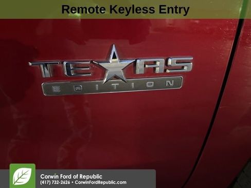 Used 2019 Chevrolet Silverado 1500 LT w/ Texas Edition image 10