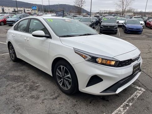 Certified 2023 Kia Forte LXS image 6