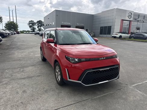 Certified 2024 Kia Soul LX w/ Option Group 015 FWD image 8