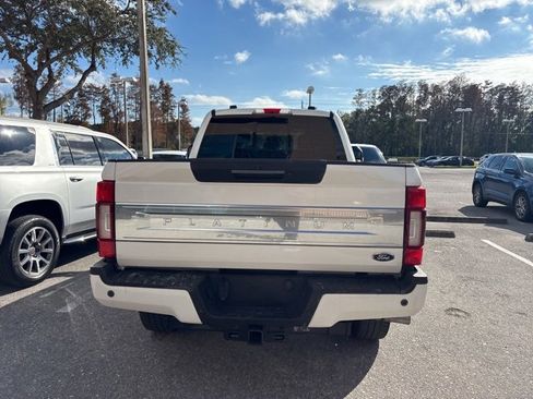 Used 2022 Ford F250 Platinum w/ FX4 Off-Road Package image 4