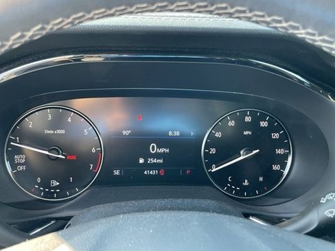 Used 2023 Buick Envision Preferred image 11