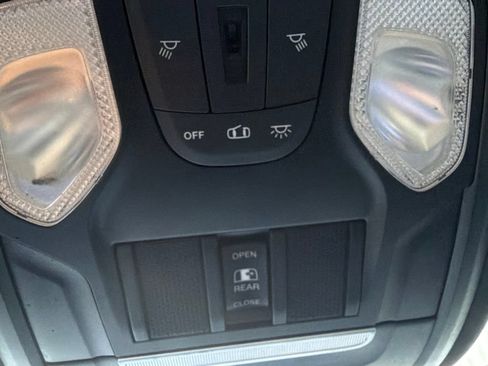 Used 2020 RAM 1500 Big Horn AWD/4WD image 17